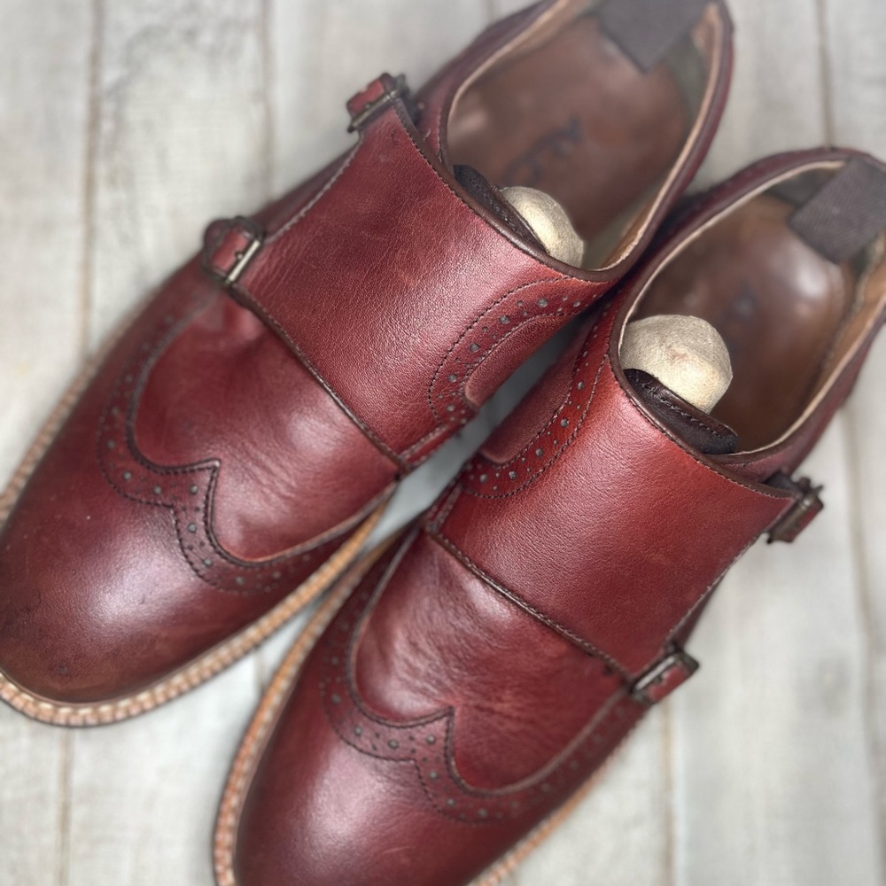 Shoes - Picture 3 of 6